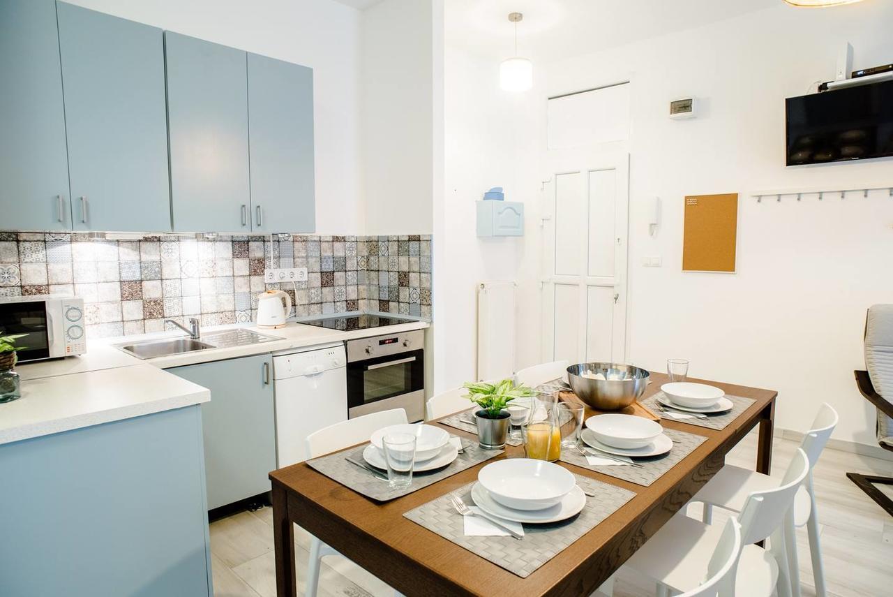 Central New Home With 3 Bedrooms, A/C And Balcony 布达佩斯 外观 照片