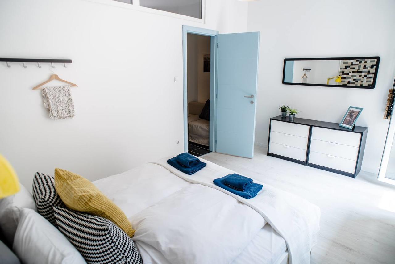 Central New Home With 3 Bedrooms, A/C And Balcony 布达佩斯 外观 照片