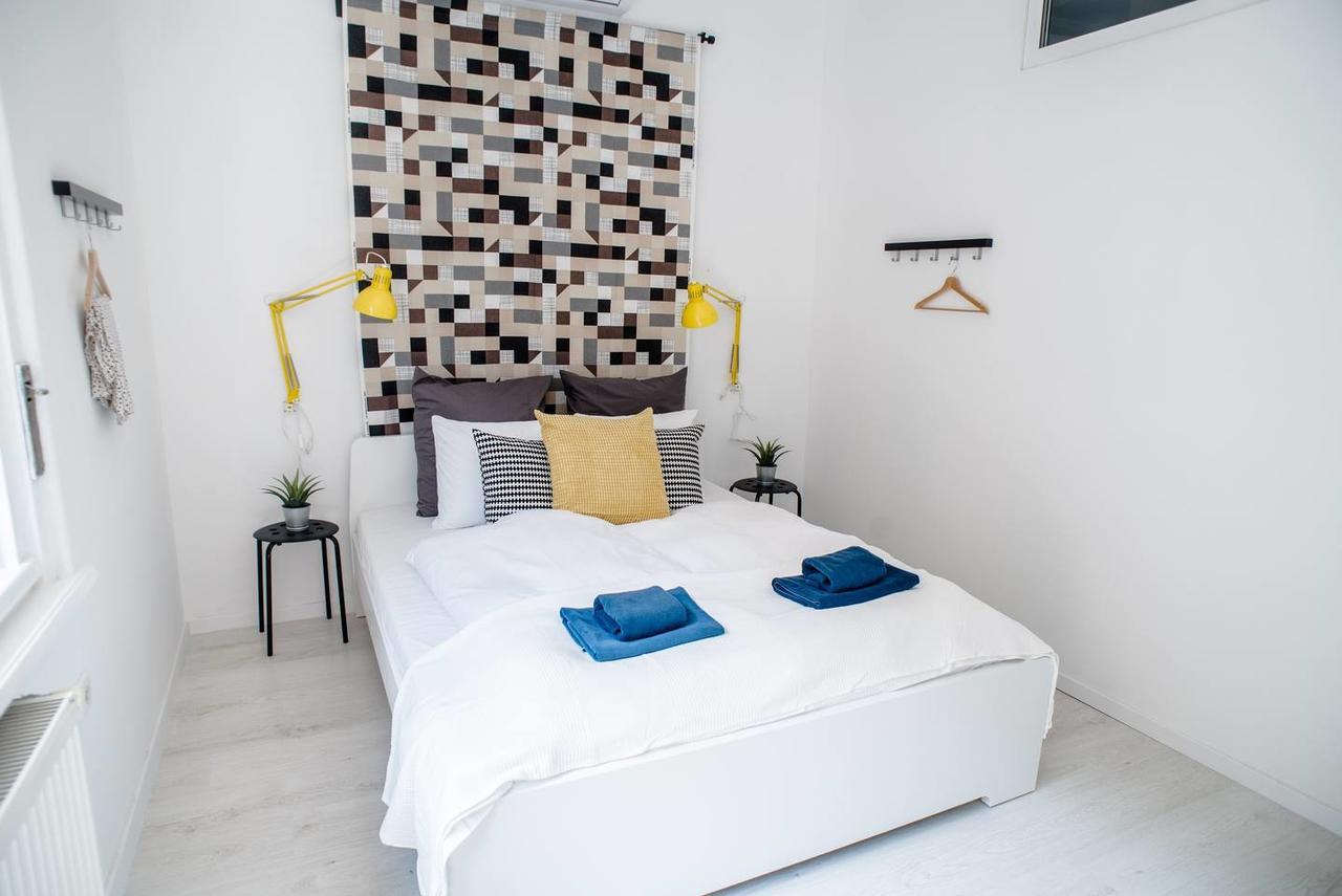 Central New Home With 3 Bedrooms, A/C And Balcony 布达佩斯 外观 照片